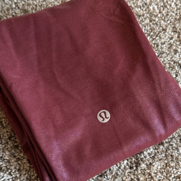 ❤️Lululemon Wunder Train High Rise Leggings 25” Radiate Foil Print Red Merlot ❤️ - Picture 4 of 9